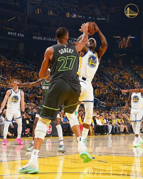 “森林狼双重打击致勇士落败!科尔用人不当引发崩盘,博扬末节表现不佳!” “森林狼双重打击致勇士落败!科尔用人不当引发崩盘,博扬末节表现不佳!”